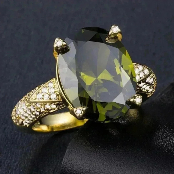 Bridgerton Era Look 14k Gold Over Sterling Silver Peridot White Sapphire Ring - Picture 3 of 4